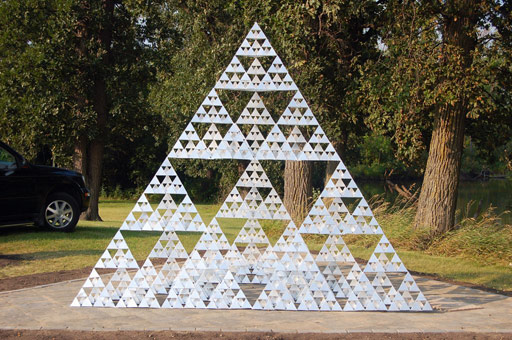 sierpinski-tetrahedron.jpg